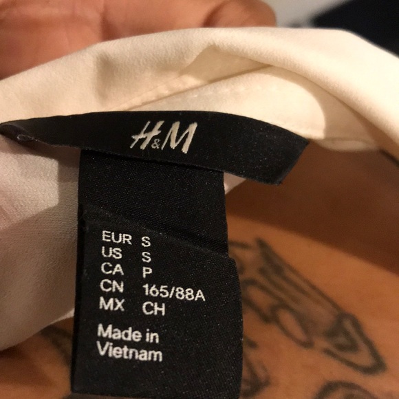 Cream button up - Picture 4 of 4